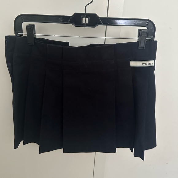 We-Ar4 Pleated Navy Mini Skirt - Picture 4 of 6